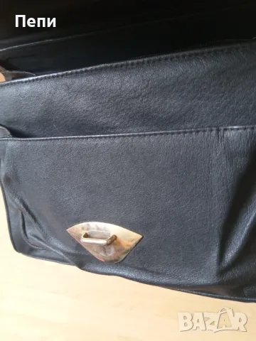 Дамска чанта, снимка 2 - Чанти - 48440994