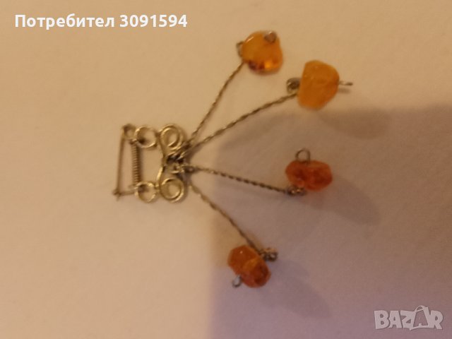 Стара Руска брошка със кихлибар