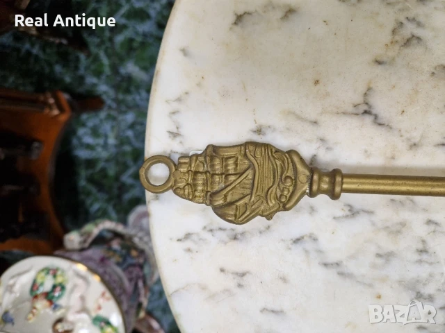 Чудесна антикварна английска бронзова обувалка , снимка 10 - Антикварни и старинни предмети - 50893629