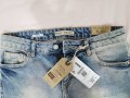 Нови дънки Bershka с етикет, снимка 4