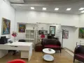 Отдава се фризьорско помещение в работещ салон в супер центъра на Варна, снимка 3