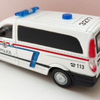 Bburago EMERGENCY MERCEDES-BENZ VITO POLICE, снимка 3 - Колекции - 44472688