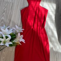 Червена рокля, снимка 1 - Рокли - 44495914