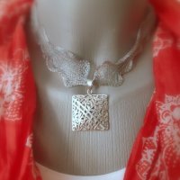 сребърен комплект обеци и медальон с флорални мотиви, снимка 1 - Бижутерийни комплекти - 39709396