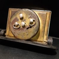 Часовник , снимка 2 - Антикварни и старинни предмети - 29543518