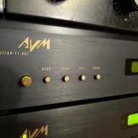 AVM Evolution M3, DAC1, V1, CD1, T1 RDS и P1, снимка 10 - Ресийвъри, усилватели, смесителни пултове - 44178832