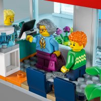 LEGO® City 60330 - Болница, снимка 8 - Конструктори - 40155640