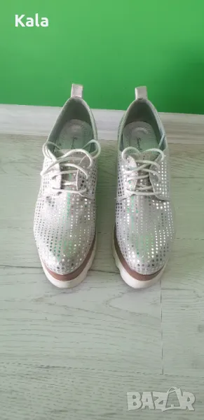 Обувки блестящи сиви, снимка 1