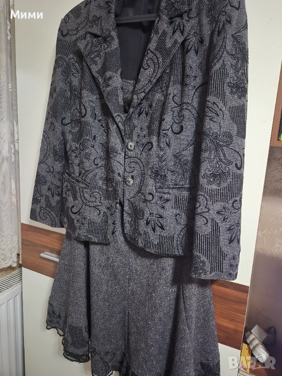 Дамски костюм в сив цвят, снимка 1