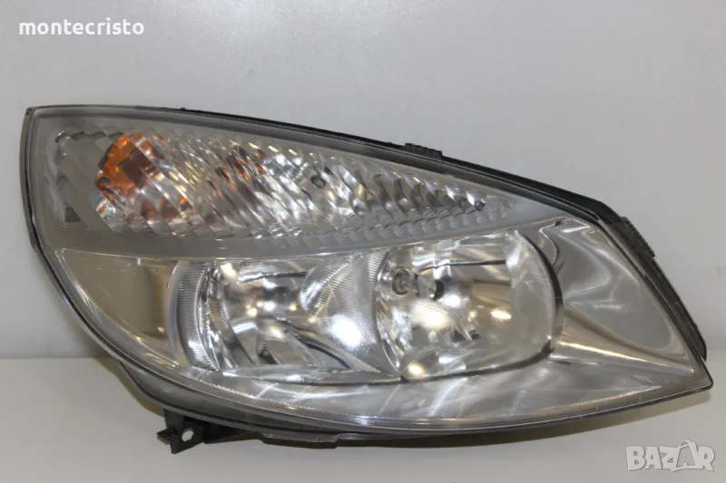 Десен фар Renault Scenic II (2003-2006г.) HELLA 7701056126 Рено Сценик, снимка 1