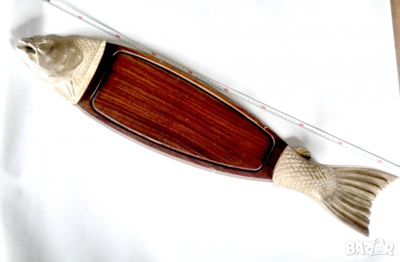 Винтидж плато за риба от масивно дърво и бронз , централно плато за сервиране., снимка 1