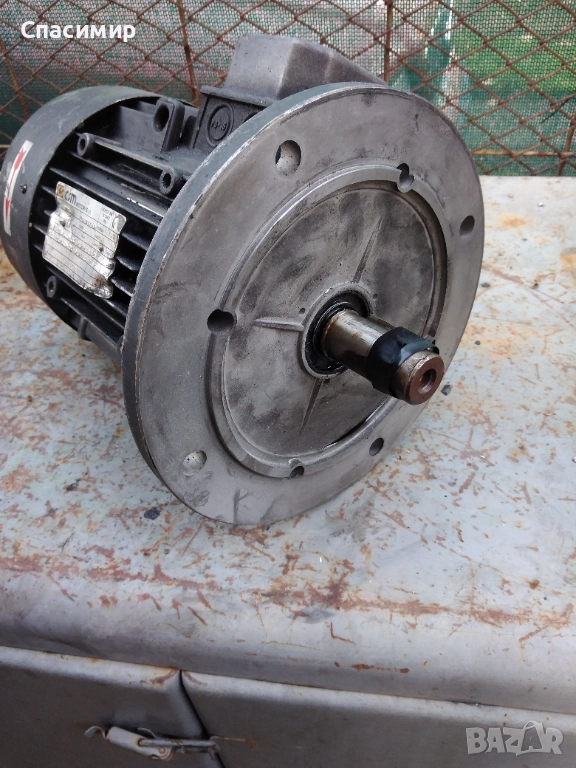 Ел двигател 2,2 kw на 1420/1710 обр фланцов трифазен , снимка 1
