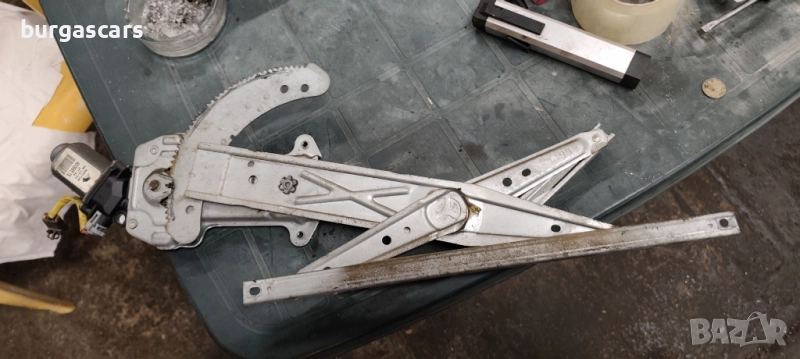 Стъклоповдигач предна лява врата Nissan Micra K11 - 60лв, снимка 1