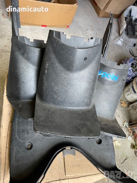 Пластмаса към краката Honda Sh 150i 2010г, снимка 1