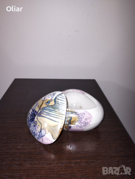 Красива малка кутуя за бижута. Порцелан. , снимка 1