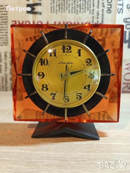 Стар Настолен Часовник"Молния"(Molnia), снимка 1