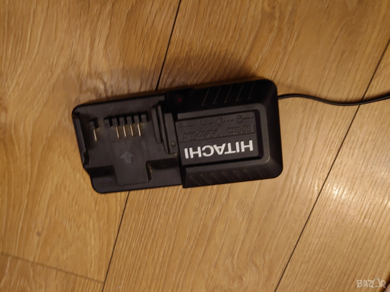 Зарядно HITACHI UC 18YKSL , снимка 1