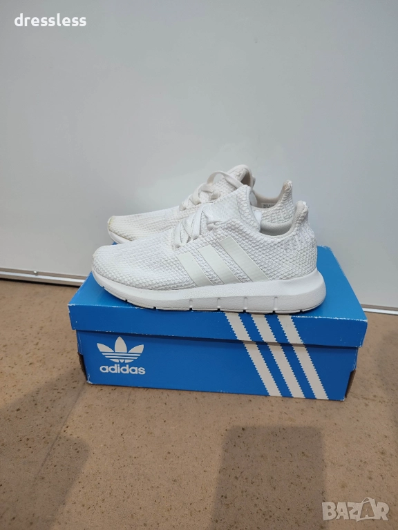 ADIDAS Swift Run C White, снимка 1