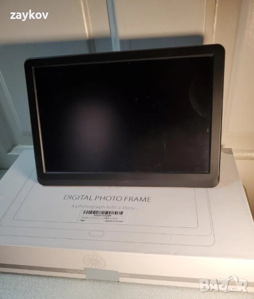 Цифрова фоторамка HD 10 инча с автоматично завъртане на снимки 

, снимка 1