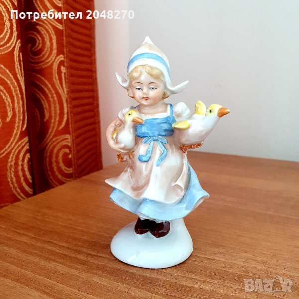 Старинна Холандска Порцелан статуетка  , снимка 1
