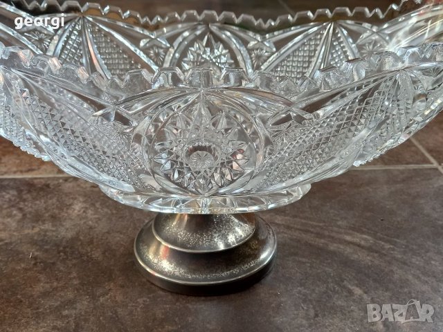 Голяма кристална фруктиера с метален пиедестал , снимка 2 - Декорация за дома - 39728037