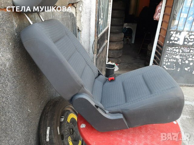 Седалки за Тюран - VW , снимка 4 - Части - 29152801