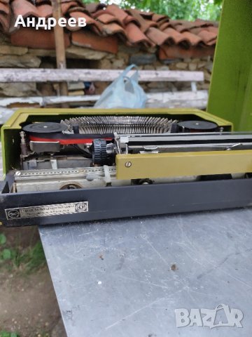 РЕТРО ПИШЕШТА МАШИНА