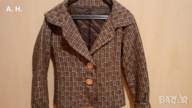 Дамско кафяво сако