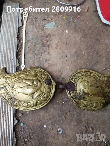 Възрожденска бронзова пафта, снимка 4 - Антикварни и старинни предмети - 52918815