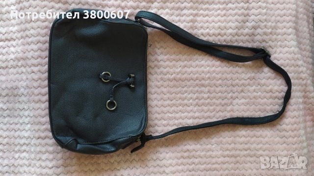 Черна чанта, снимка 3 - Чанти - 42470036
