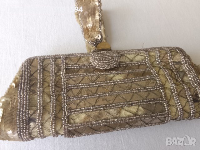 Винтидж чанта -протмоне с стъклени манйста 1920г ръчно изработена ,размери Височина 11см, ширина,16,, снимка 2 - Други ценни предмети - 40811981