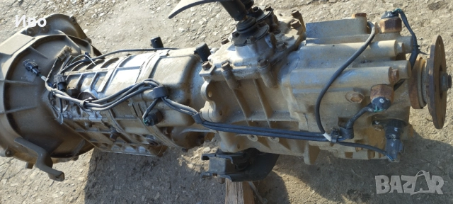 Продавам за Mazda B2500 i Ford Ranger, снимка 2 - Части - 52668154