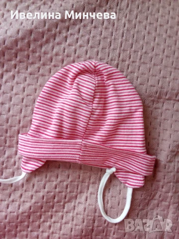 Памучна шапка за момиче размер 46 , снимка 2 - Бебешки шапки - 51370047