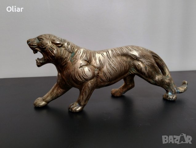 Прекрасна много реалистична статуетка на тигър. Бронз. , снимка 4 - Антикварни и старинни предмети - 44244889