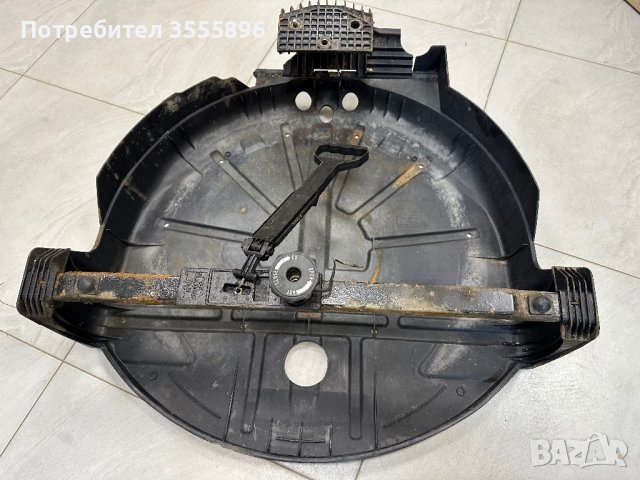  Bmw x3 Бмв х3 стойка резервна гума, снимка 3 - Части - 44183866