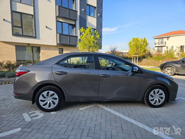 Toyota Corolla 1.4 D4D, снимка 4 - Автомобили и джипове - 52433184