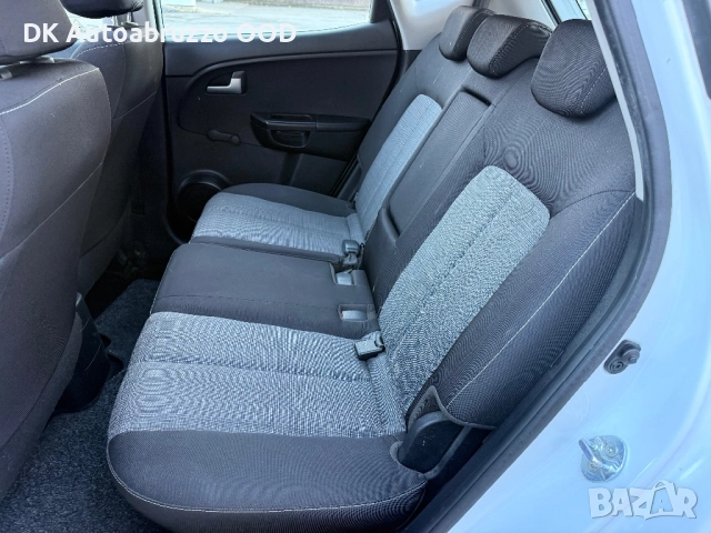 Kia Venga 1,4 GPL Panorama , снимка 14 - Автомобили и джипове - 52207372