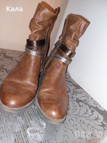 Дамски боти на Marco Tozzi