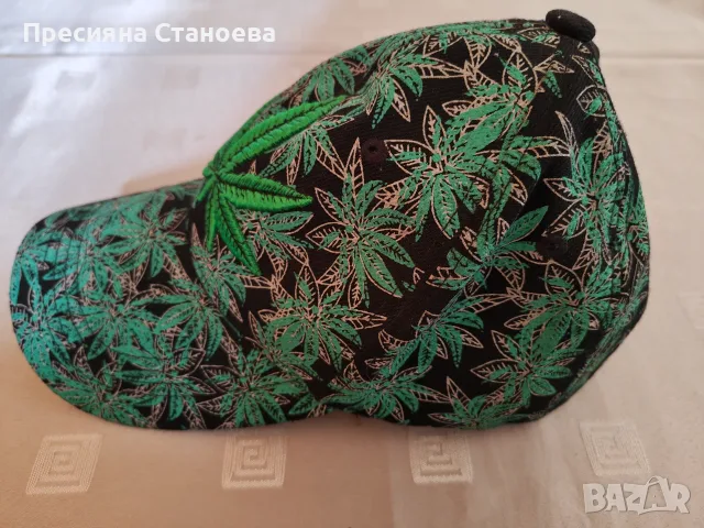Бейзболна шапка с принт и бродерия  канабис , снимка 2 - Шапки - 56228674