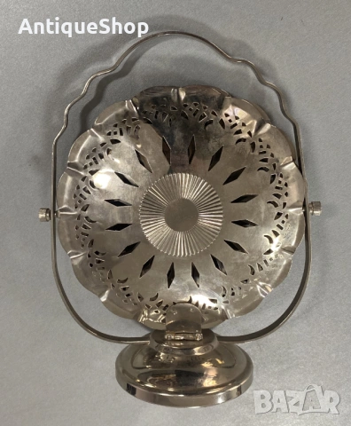 Сгъваема метална поставка на три нива. Бонбониера, снимка 4 - Прибори за хранене, готвене и сервиране - 54216898