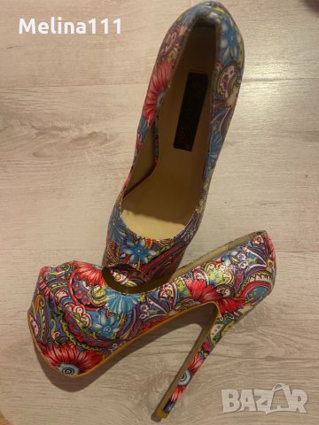 Дамски обувки с цветя Moschino модел лукс в Дамски обувки на ток в гр.  Пловдив - ID35457166 — Bazar.bg