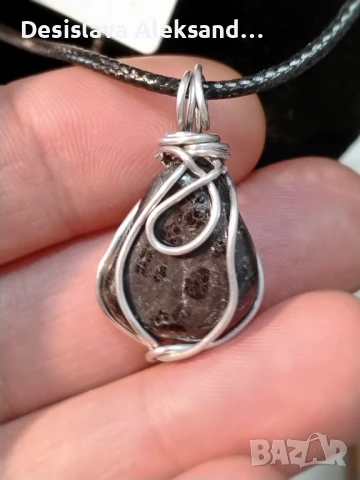 Колие с нуумит, много изгодно , снимка 2 - Колиета, медальони, синджири - 50862129