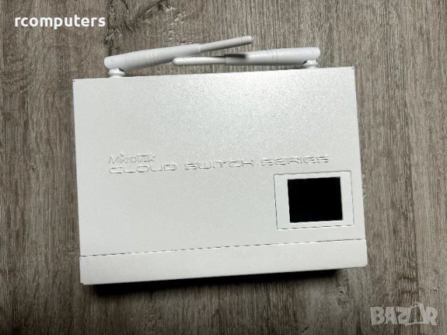 Рутер MikroTik CRS109-8G-1S-2HnD-IN, снимка 2 - Рутери - 43628589