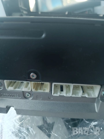 Оргинално СД - радио за тойота корола версо, снимка 2 - Аксесоари и консумативи - 53348569