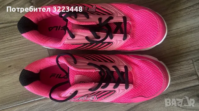 Дамски маратонки FILA, снимка 2 - Маратонки - 49576352