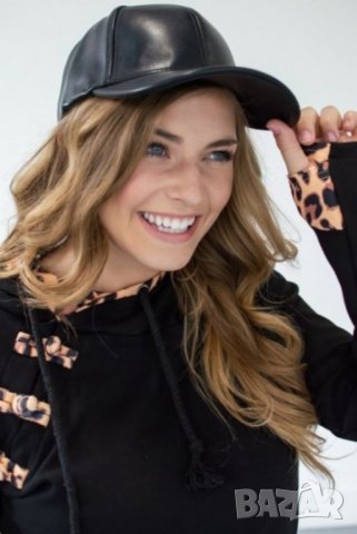 Нова черна кожена шапка с козирка и регулация , снимка 2 - Шапки - 36820522