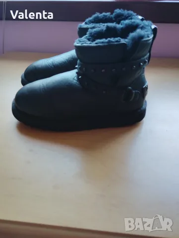 Детски оригинални кожени ботуши UGG, снимка 3 - Детски боти и ботуши - 56369930