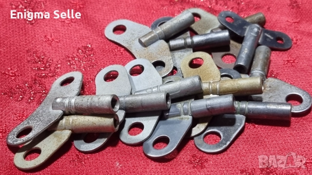 Стар ключ, ключе за стенен, каминен часовник, снимка 2 - Антикварни и старинни предмети - 52878777