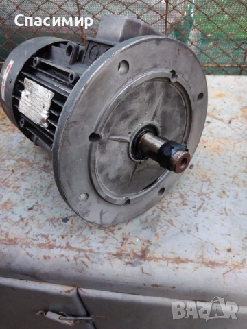 Ел двигател 2,2 kw на 1420/1710 обр фланцов трифазен 