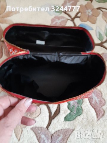 Чантичка за съхраняване и носене на козметични продукти, снимка 2 - Други - 35026321